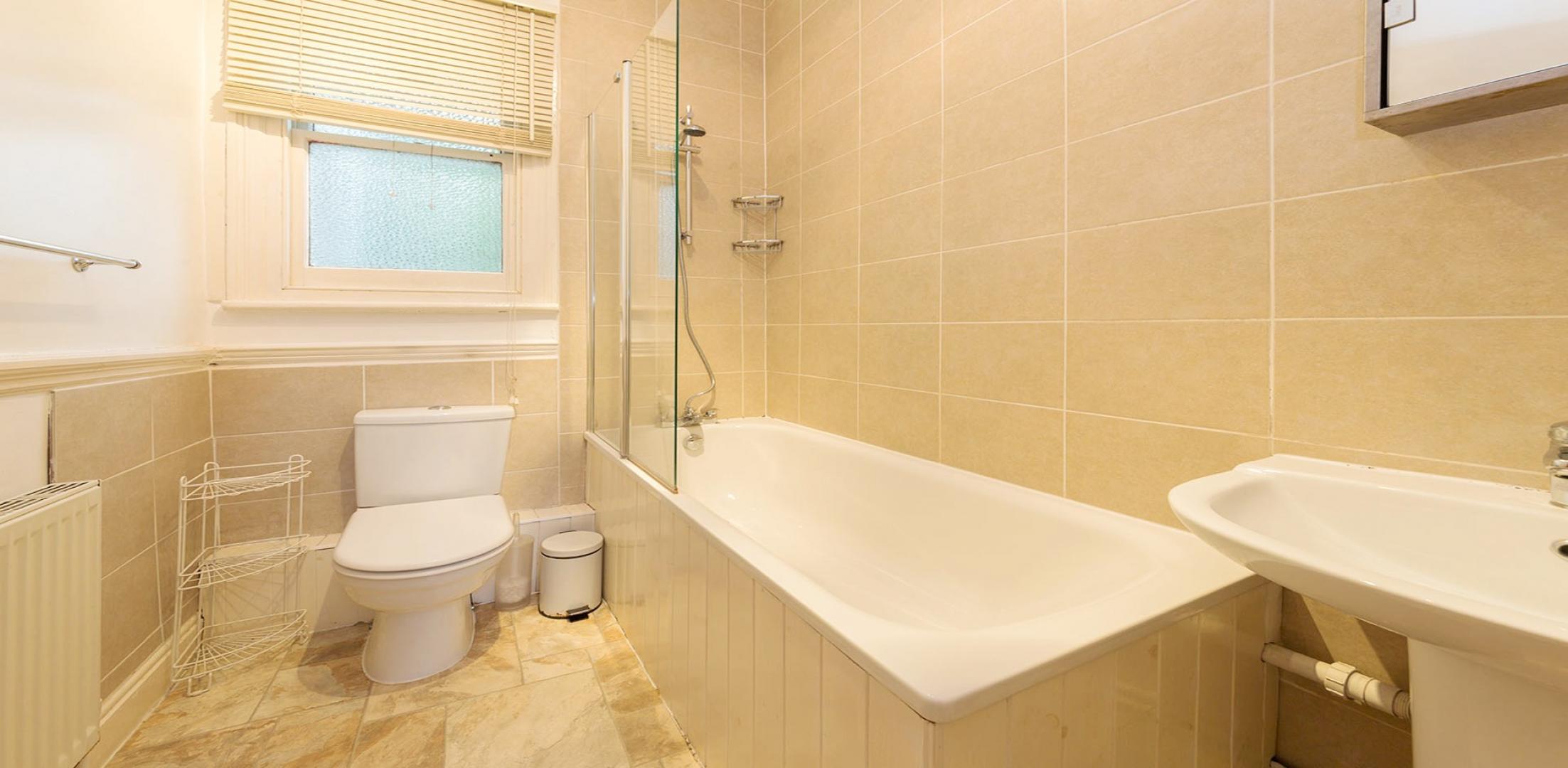 Modern Apartment Manor Park gardens, Edgware